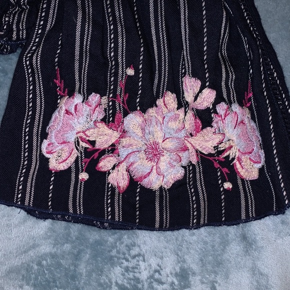 Striped off the shoulder long sleeve - Picture 3 of 6